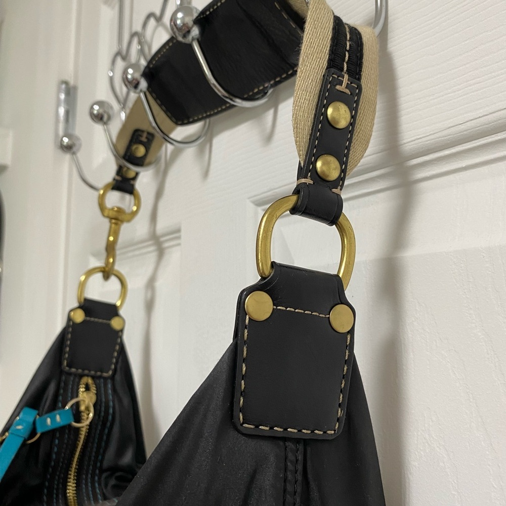 Coach Vintage Black Hobo Bag with Gold Accents - Picture 4 of 11